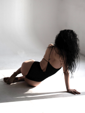 Asimetričan bodi sa bretelama